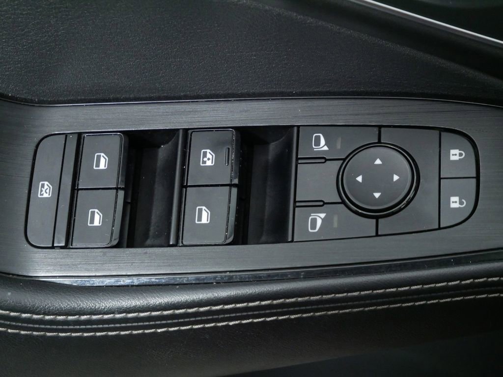 Used 2021 Nissan Rogue SV w/ Premium Package AWD/4WD image 21