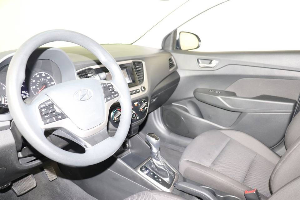 Used 2020 Hyundai Accent SEL image 13