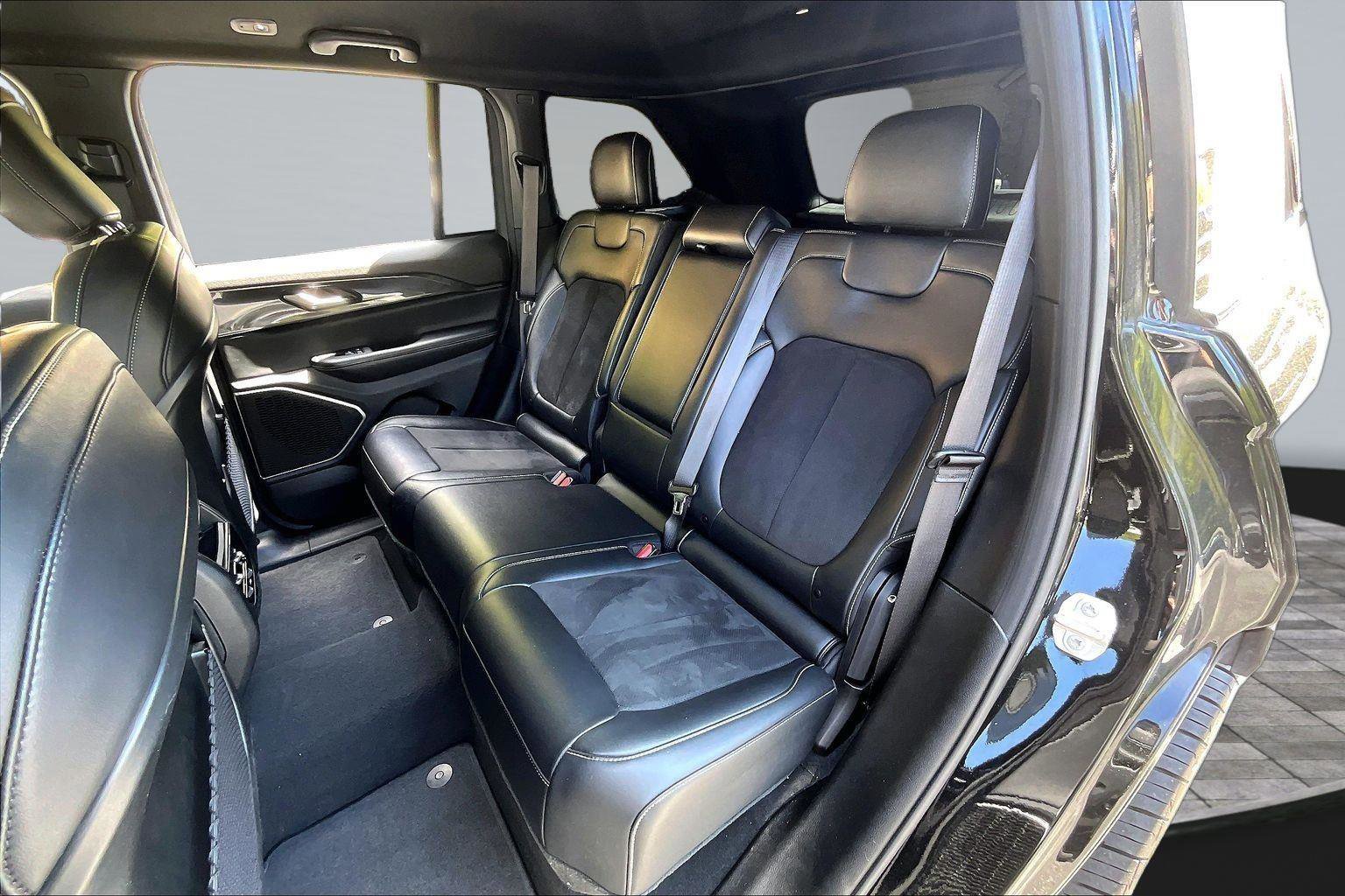 Certified 2022 Jeep Grand Cherokee Altitude AWD/4WD image 27