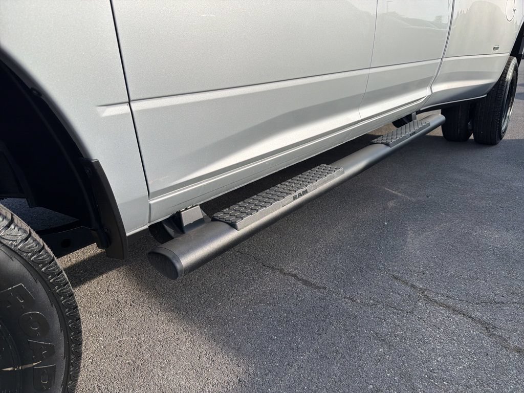 New 2026 RAM 3500 Tradesman AWD/4WD image 15