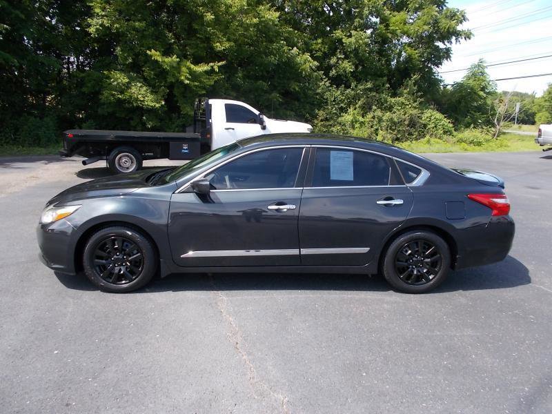 Used 2016 Nissan Altima 2.5 S w/ Power Driver Seat Package FWD image 3