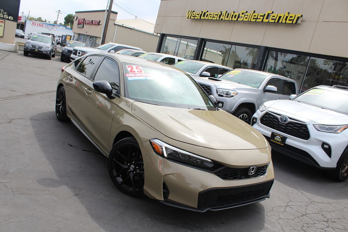 Used 2025 Honda Civic Sport image 31
