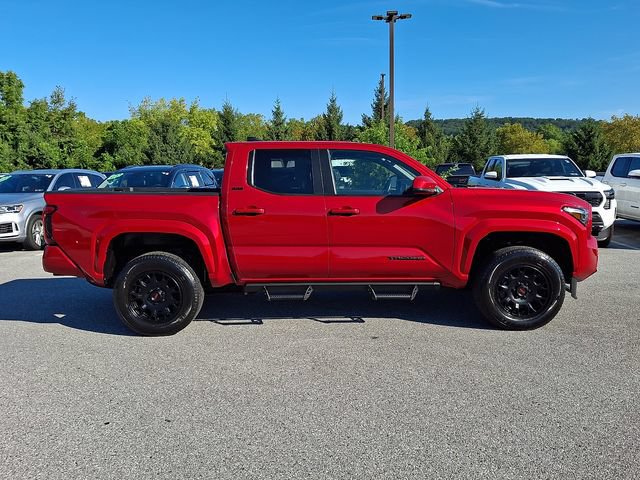 Certified 2024 Toyota Tacoma SR5 AWD/4WD image 7