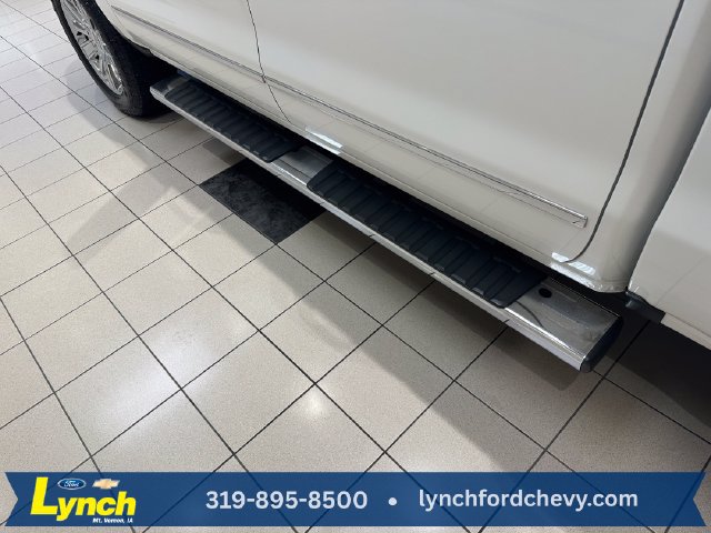 Used 2017 Chevrolet Silverado 1500 High Country AWD/4WD image 28