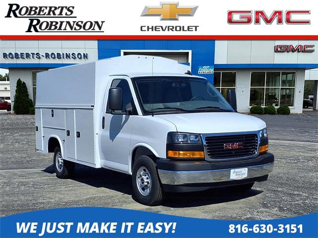New 2025 GMC Savana 3500 w/ Power Convenience Package