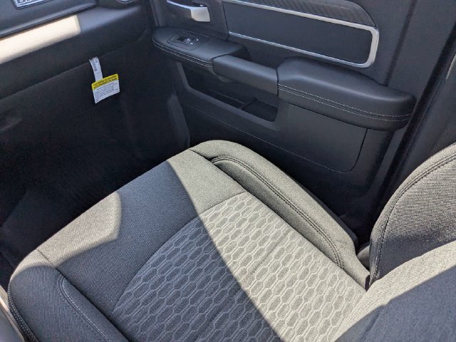 New 2026 RAM 3500 Big Horn AWD/4WD image 18