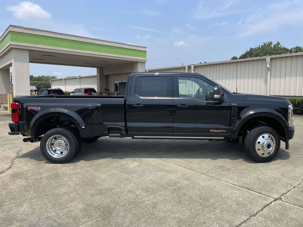New 2026 Ford F450 Platinum AWD/4WD image 2