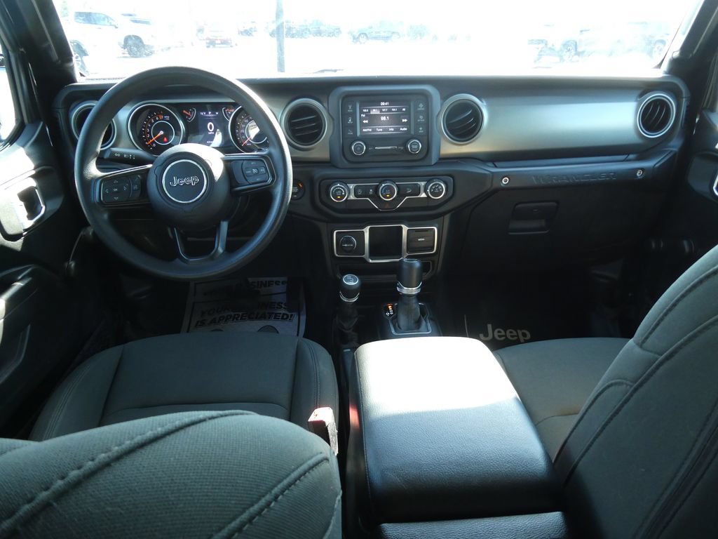 Used 2018 Jeep Wrangler Unlimited Sport AWD/4WD image 20
