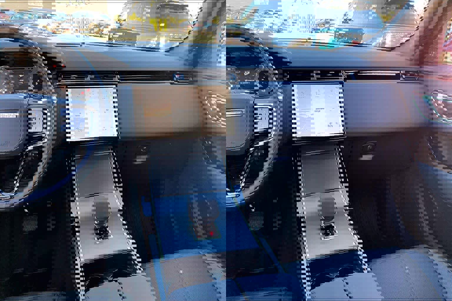 New 2026 Land Rover Range Rover Velar S image 9