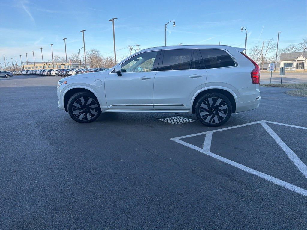 Certified 2024 Volvo XC90 T8 Plus w/ Protection Package Premier image 5