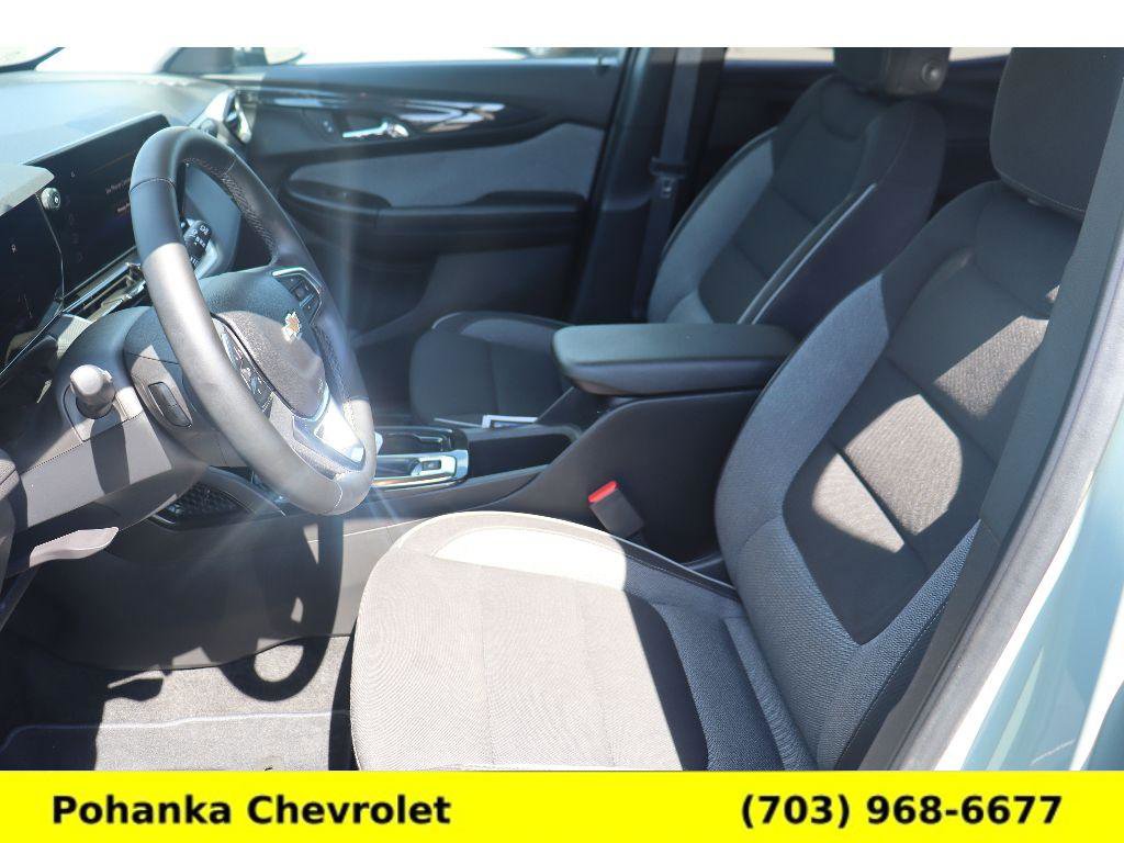 Certified 2025 Chevrolet TrailBlazer LT w/ Convenience Package FWD image 25