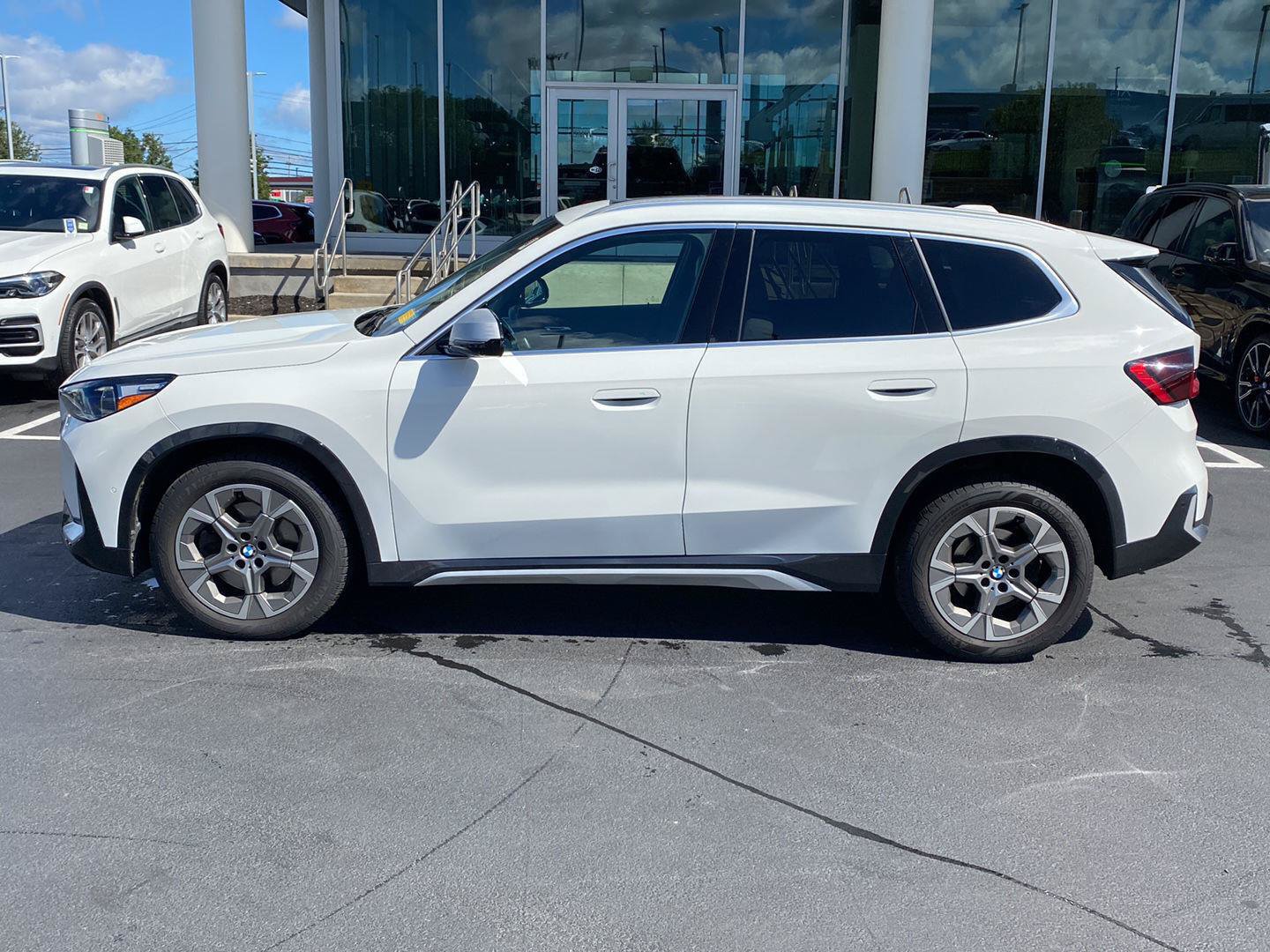 Used 2023 BMW X1 xDrive28i w/ Premium Package AWD/4WD image 6