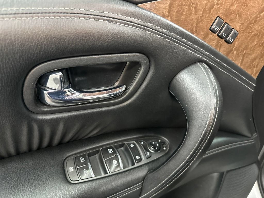 Used 2017 INFINITI QX80 4WD image 17
