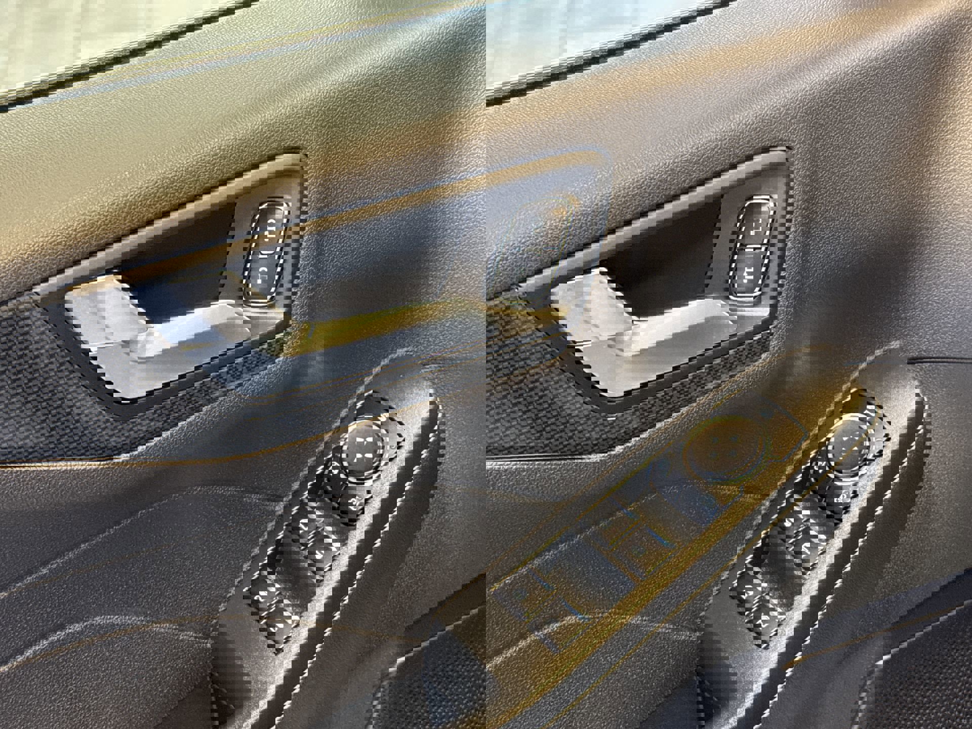 Used 2023 Ford Escape ST-Line Select w/ Tech Pack #1 AWD/4WD image 13