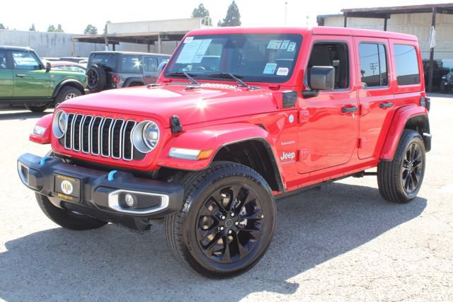 Used 2024 Jeep Wrangler Unlimited Sahara AWD/4WD image 12