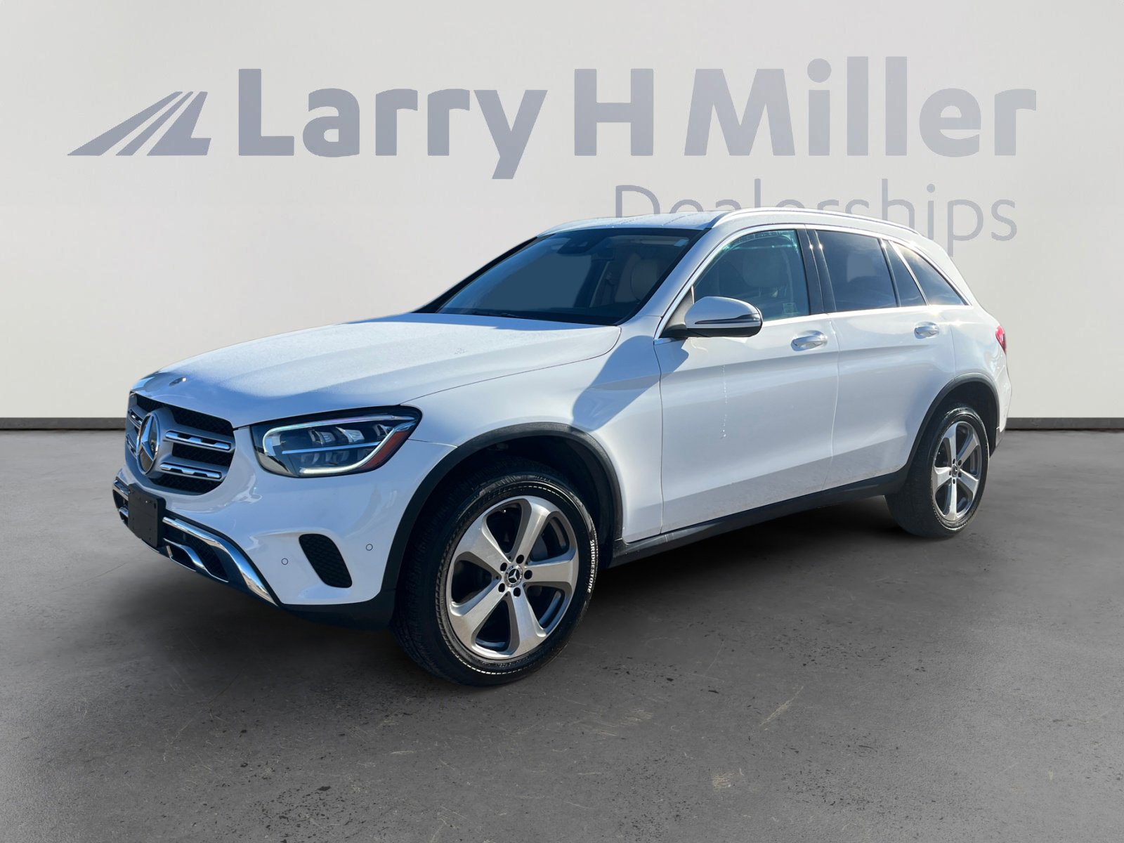 Used 2022 Mercedes-Benz GLC 300 4MATIC image 1