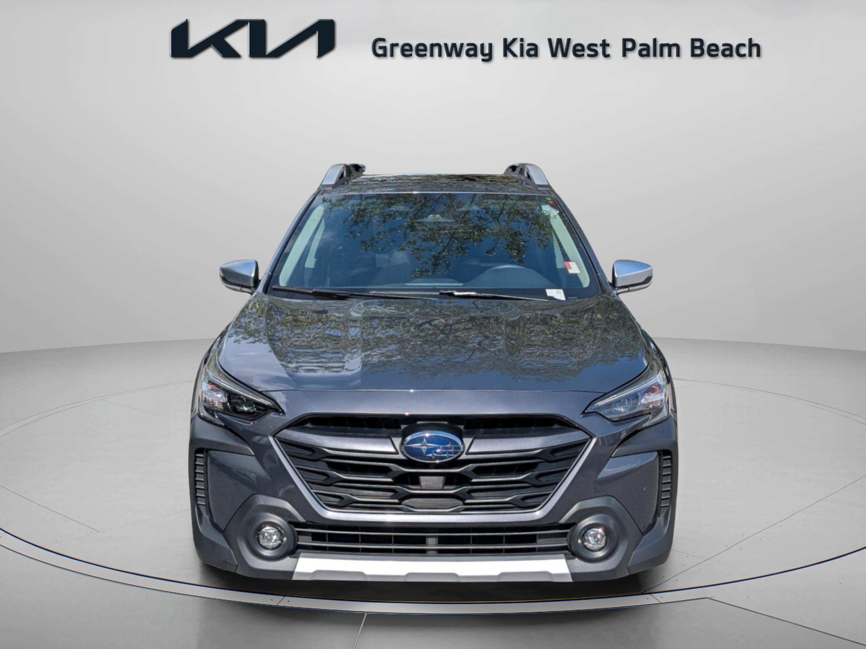 Used 2023 Subaru Outback Touring XT AWD/4WD image 2