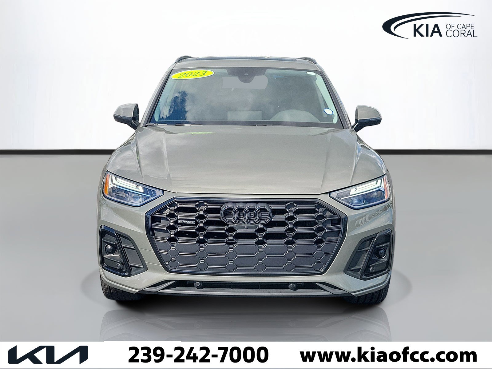 Used 2023 Audi Q5 2.0T Premium Plus w/ Premium Plus Package AWD/4WD image 2