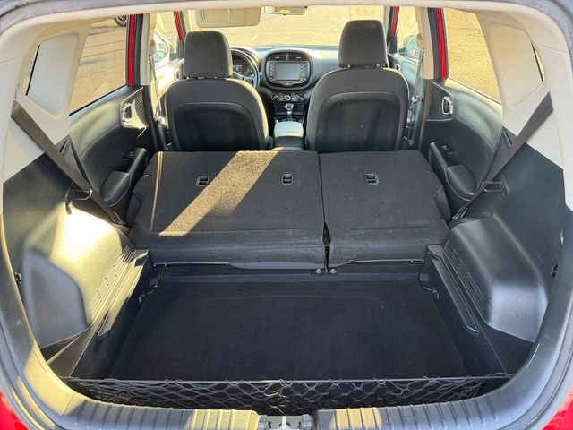 Used 2020 Kia Soul GT-Line FWD image 29
