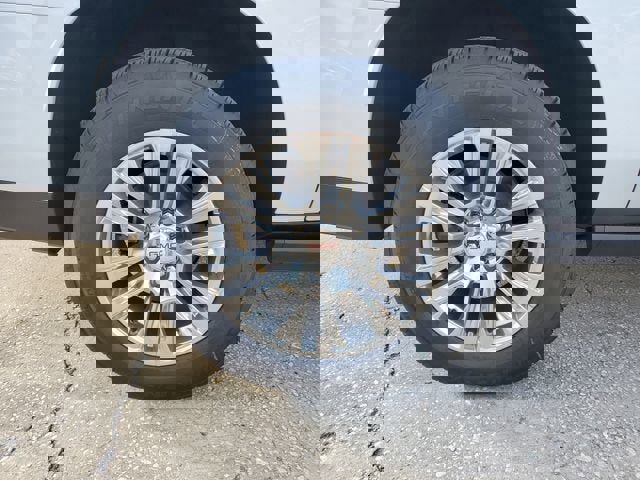 New 2026 GMC Yukon XL Denali w/ Sun & Power Step Package RWD image 6