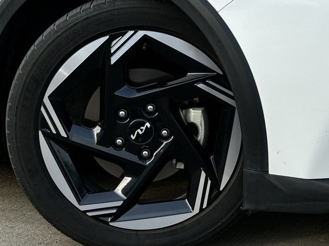 Used 2025 Kia K4 EX image 10