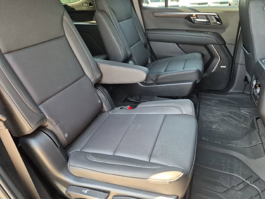 Used 2026 Chevrolet Tahoe LT w/ Comfort Package RWD image 32