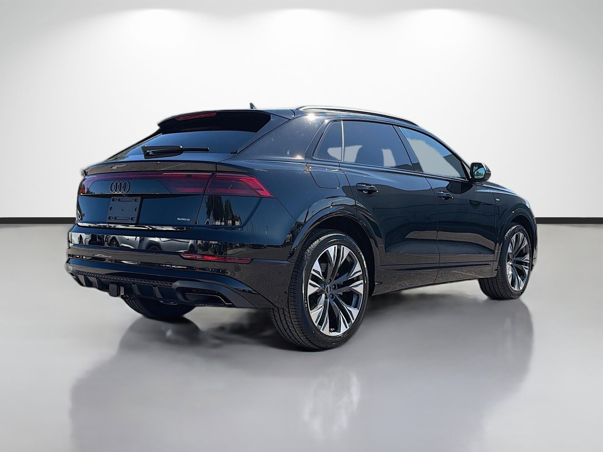 Used 2026 Audi Q8 Premium Plus AWD/4WD image 3