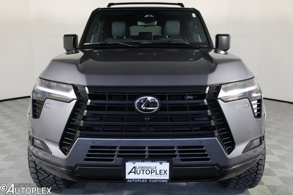 Used 2025 Lexus GX 550 image 2