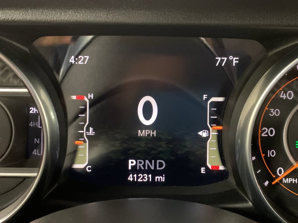 Used 2020 Jeep Wrangler Unlimited Sahara AWD/4WD image 29