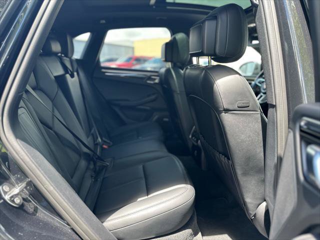 Used 2020 Porsche Macan S image 19