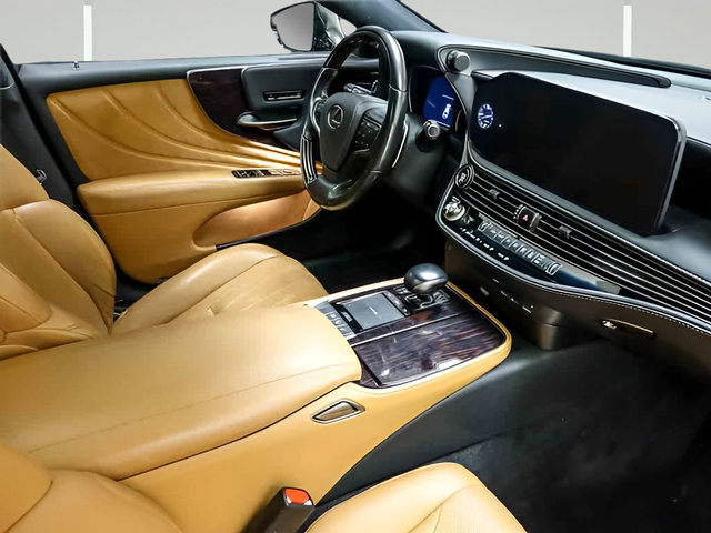 Used 2022 Lexus LS 500 AWD w/ Interior Upgrade Package image 28