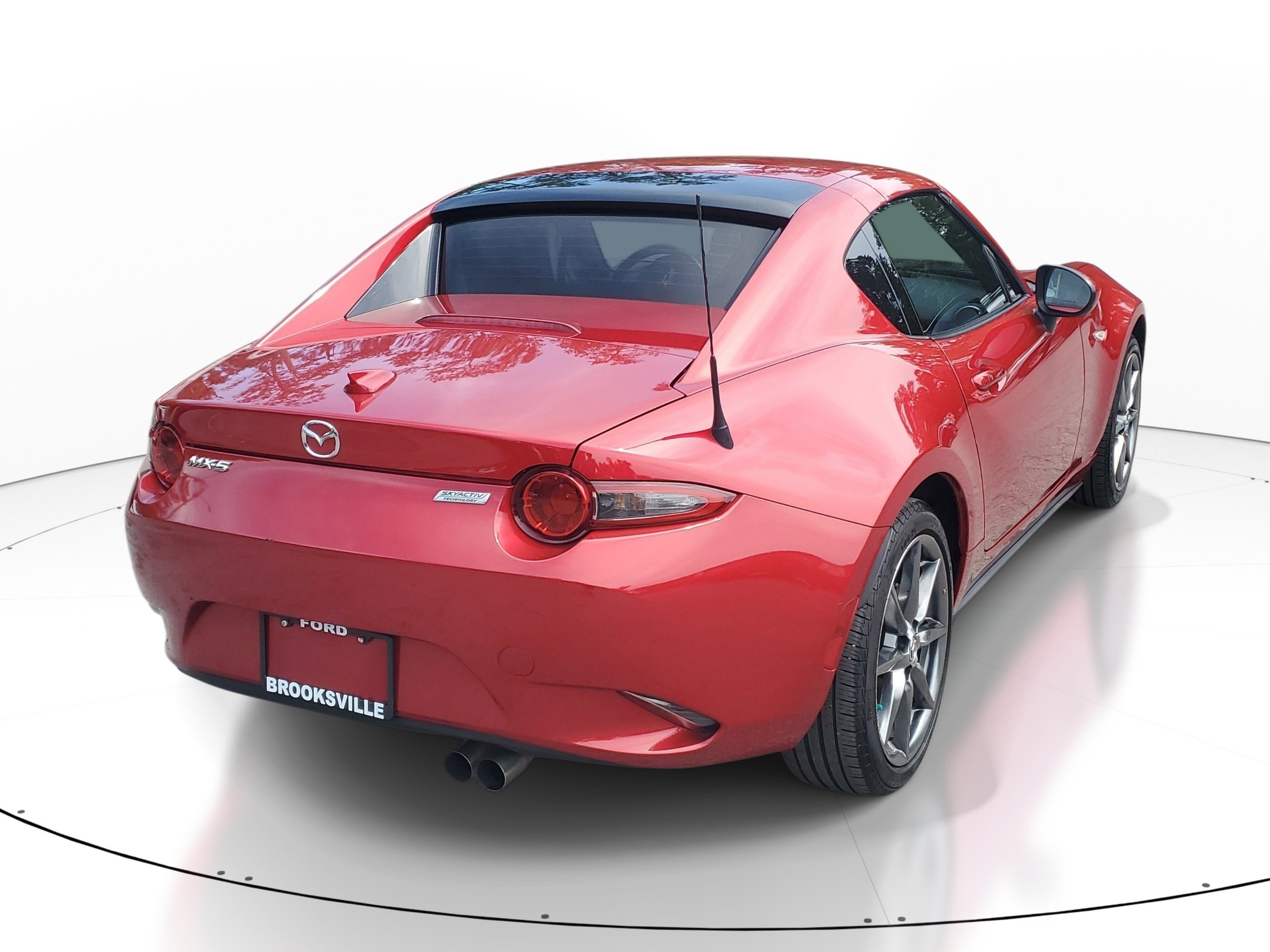 Used 2017 MAZDA MX-5 Miata RF Grand Touring RWD image 6
