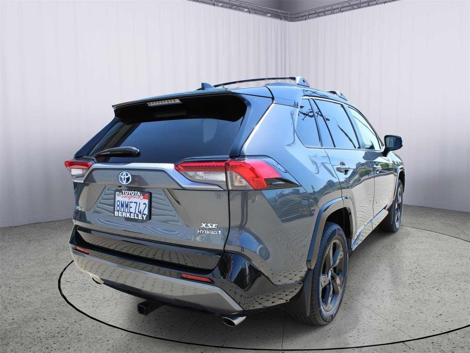 Used 2020 Toyota RAV4 XSE AWD/4WD image 8