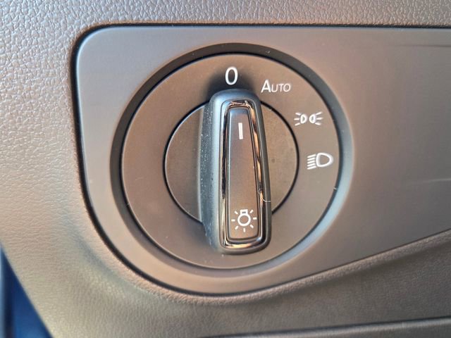 Used 2020 Volkswagen Tiguan S FWD image 30