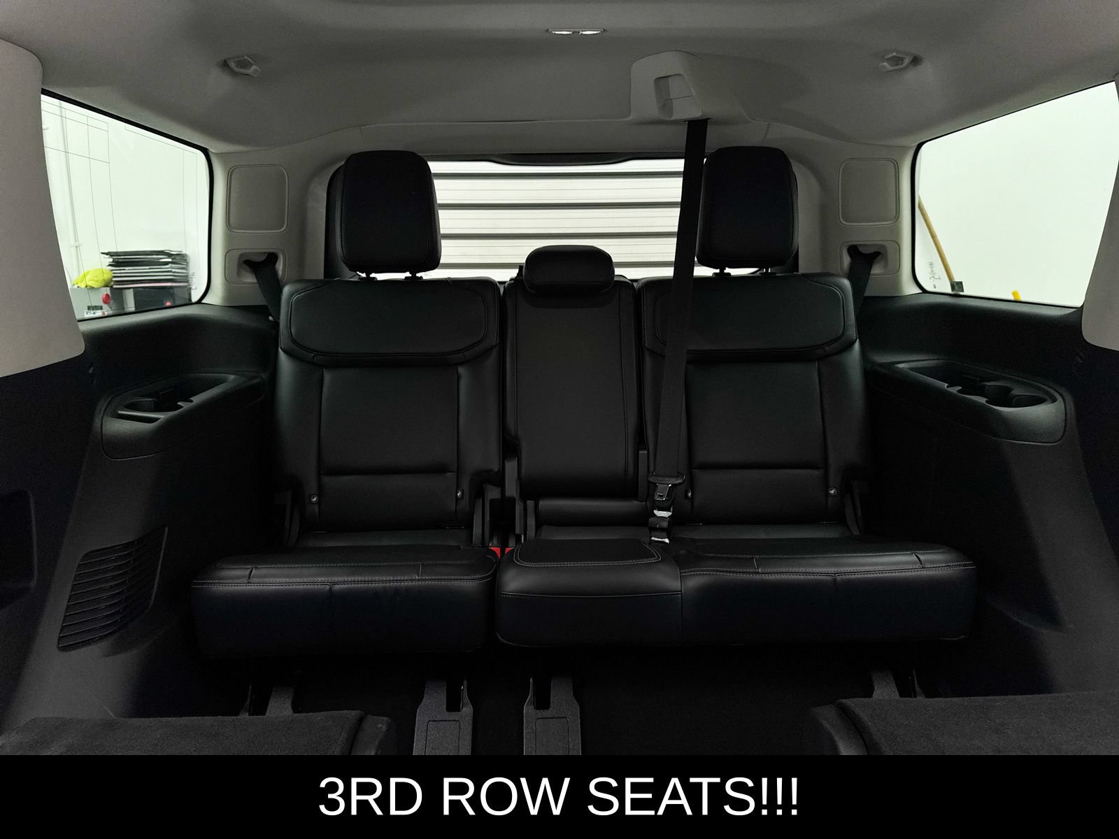 Used 2025 Ford Expedition Platinum AWD/4WD image 13