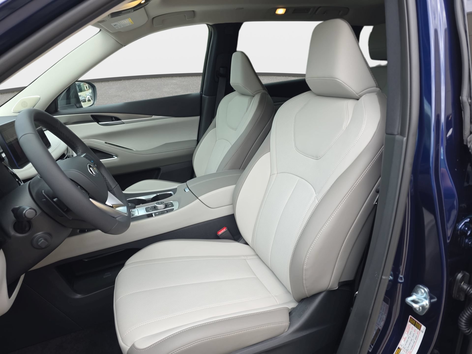 New 2027 INFINITI QX60 Luxe w/ Cargo Package AWD/4WD image 15