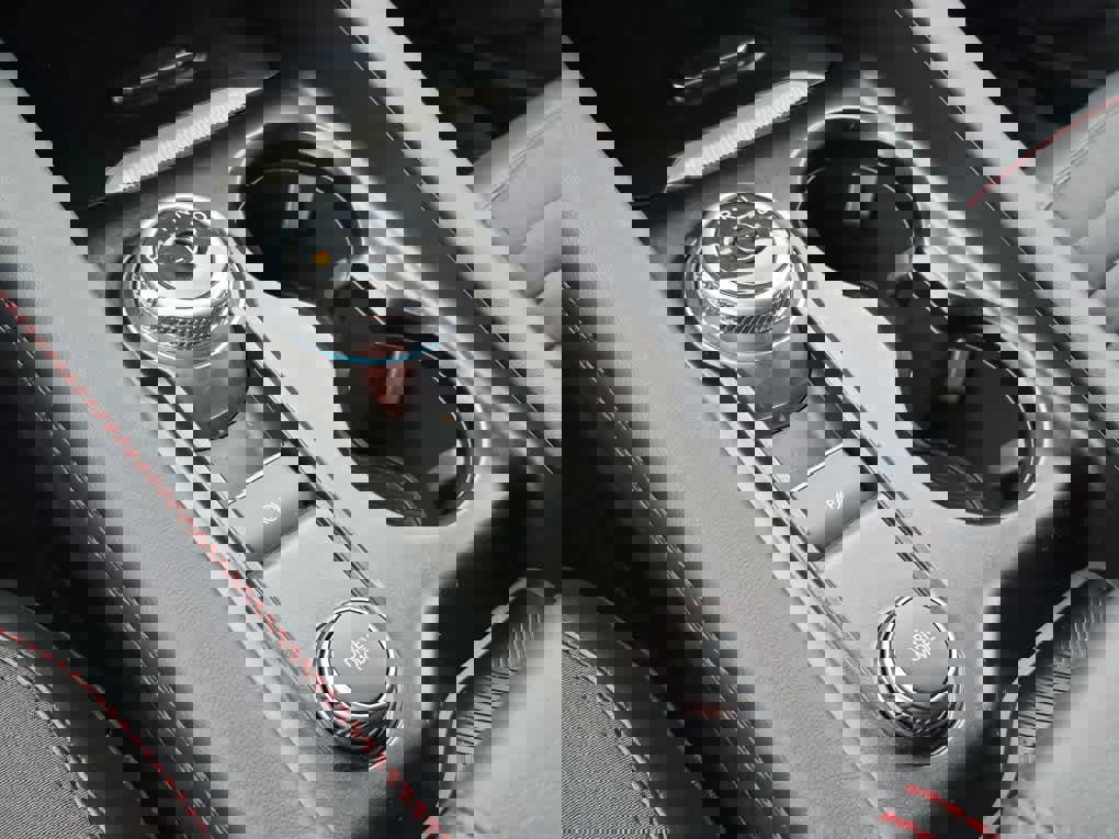 Used 2025 Ford Explorer ST-Line w/ ST-Line Street Pack image 14