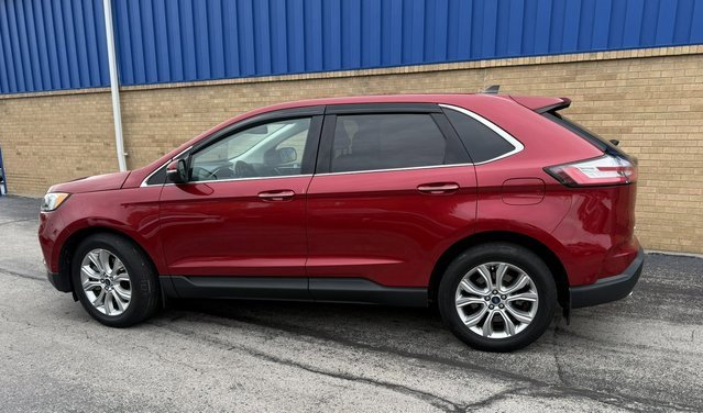 Used 2021 Ford Edge Titanium w/ Equipment Group 301A image 4