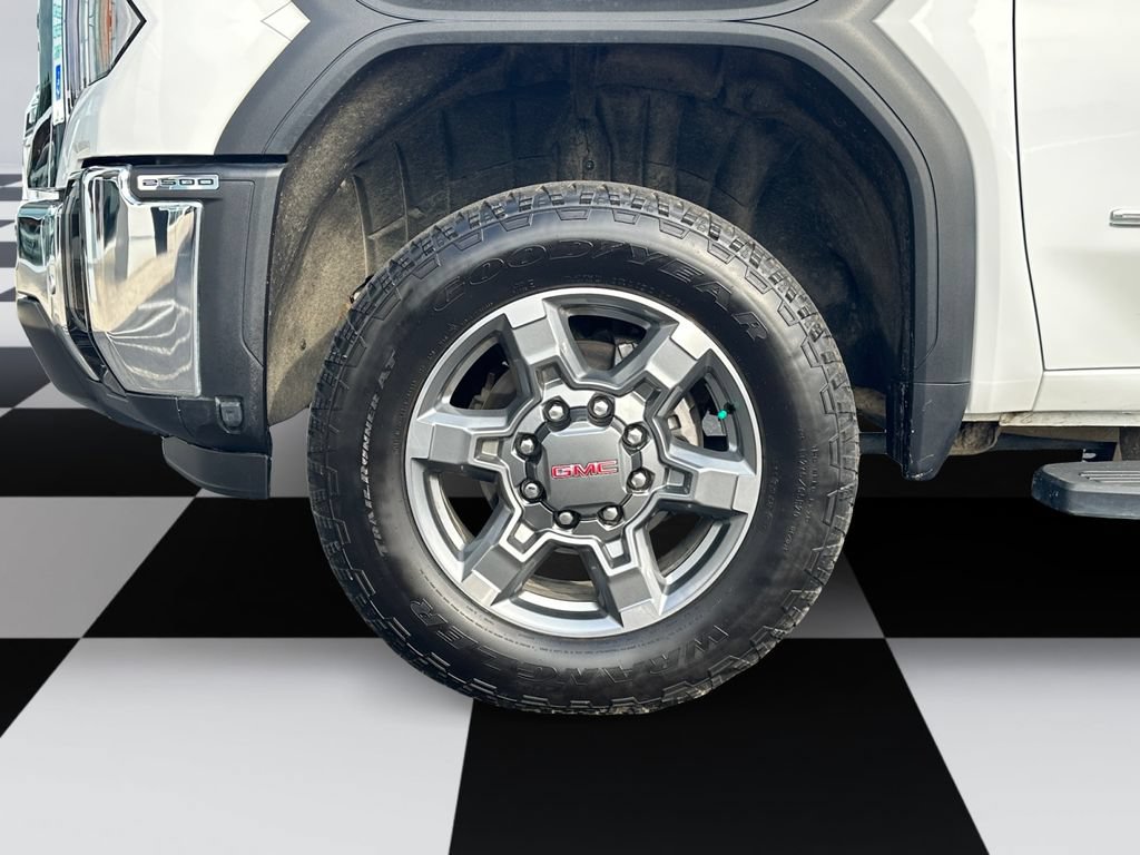 Used 2025 GMC Sierra 2500 SLT w/ SLT Premium Package AWD/4WD image 14