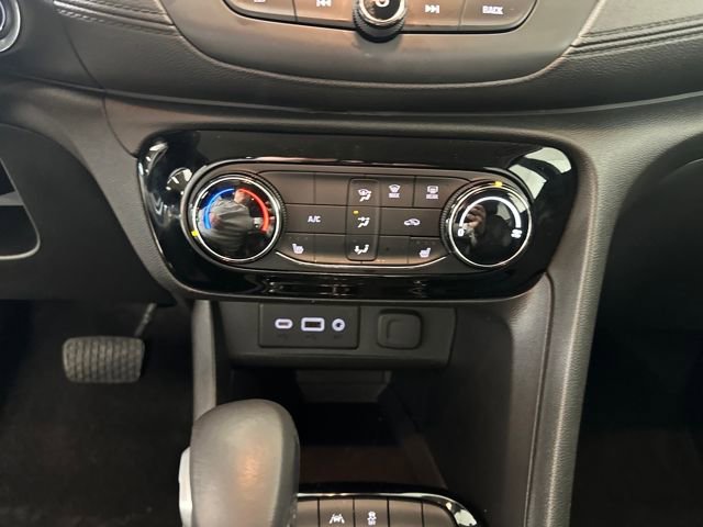 Used 2023 Buick Encore GX Preferred w/ Cold Weather Comfort Package image 23