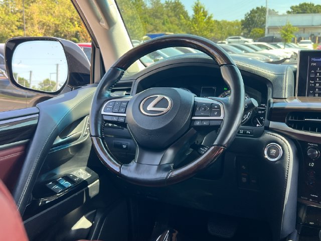 Used 2017 Lexus LX 570 4WD image 15