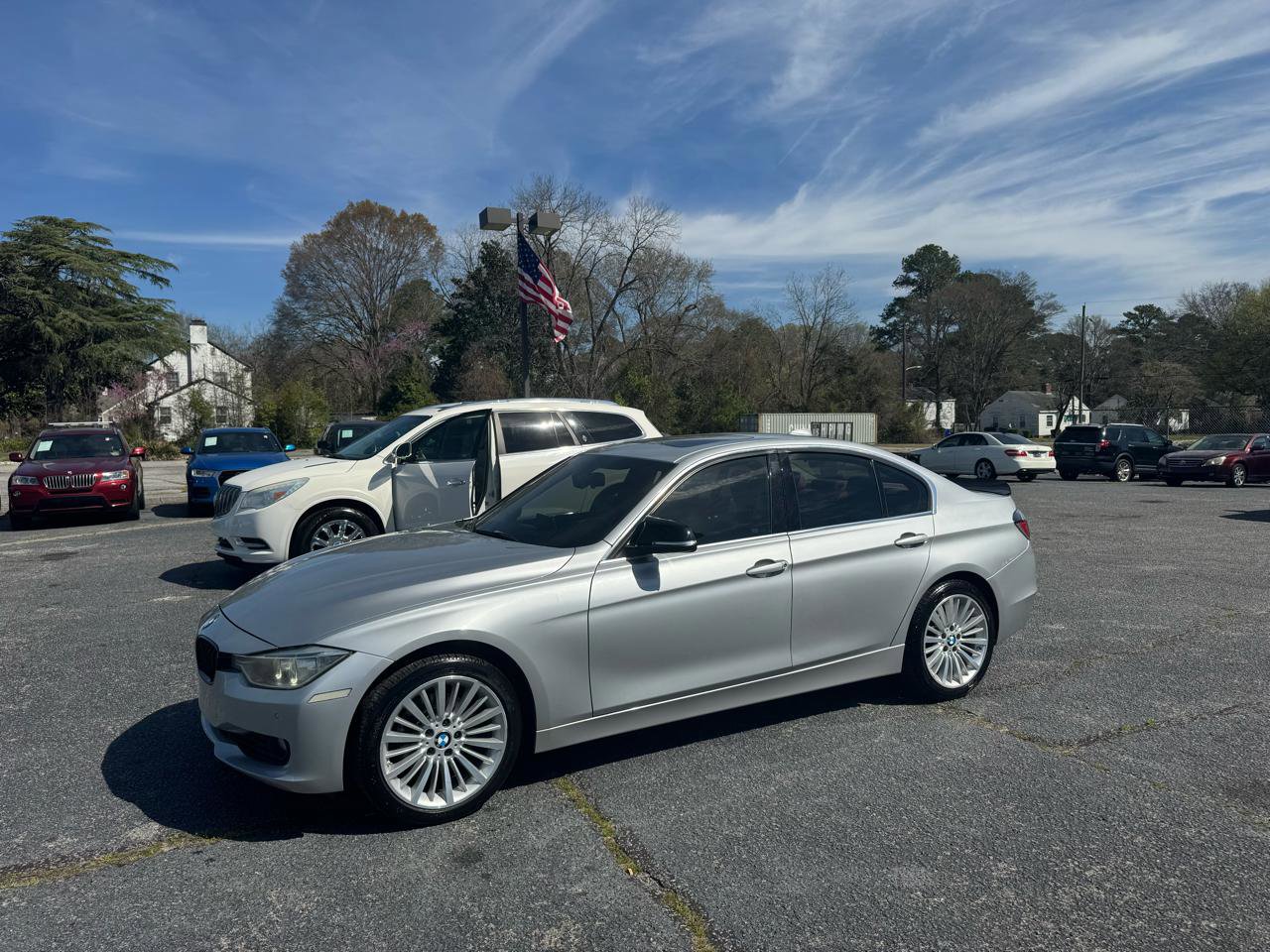 Used 2012 BMW 328i 4dr Sdn 328i RWD image 2