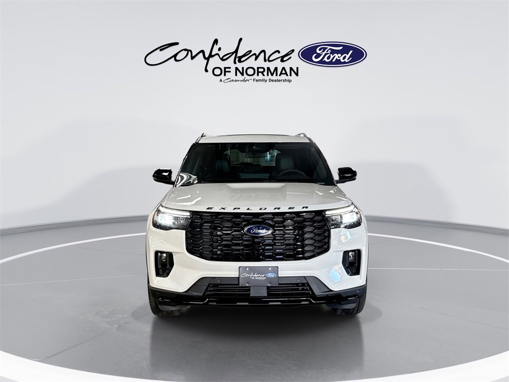 New 2026 Ford Explorer ST-Line w/ ST-Line Street Pack image 2
