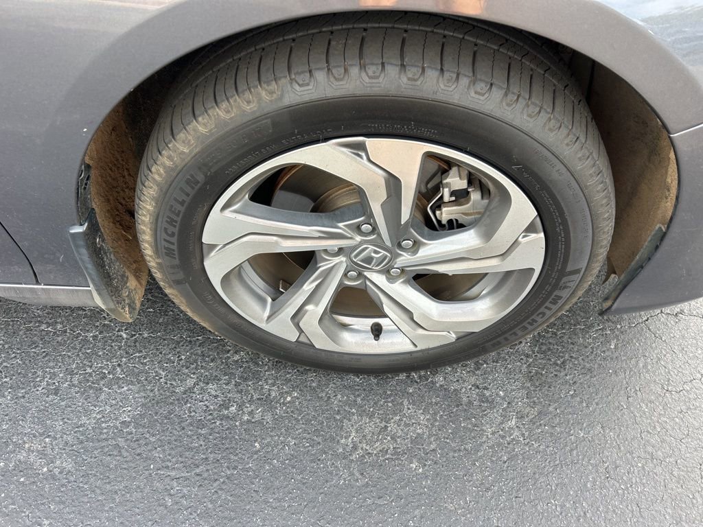 Used 2018 Honda Accord EX-L image 2
