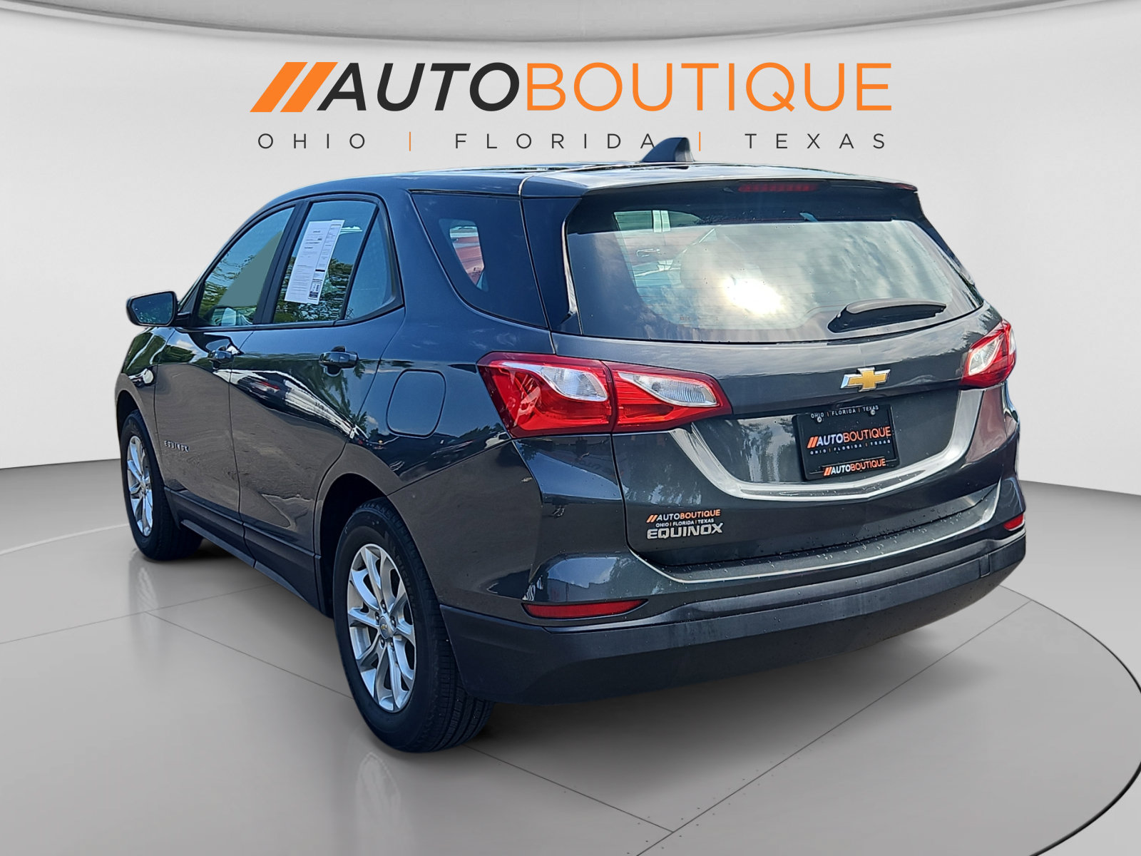 Used 2021 Chevrolet Equinox LS FWD image 3