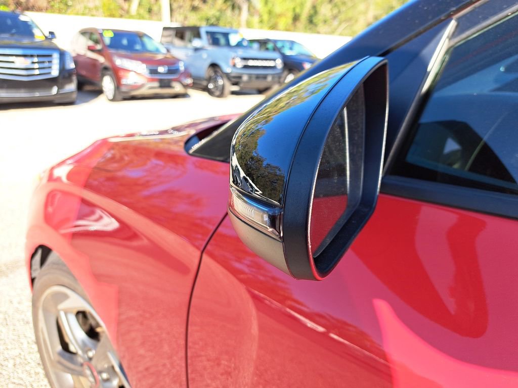 Used 2020 Hyundai Veloster Turbo Ultimate image 4