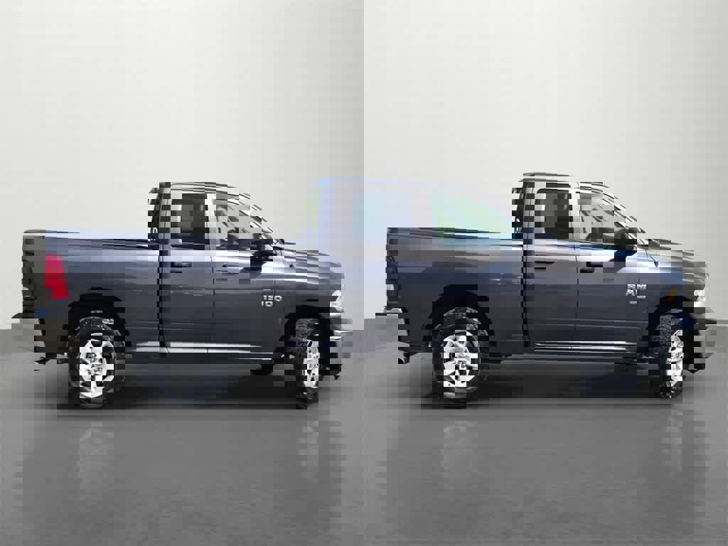 Used 2024 RAM 1500 Classic SLT image 7