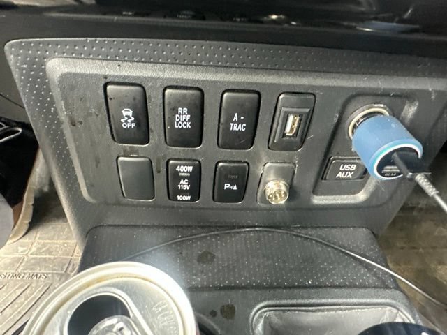 Used 2012 Toyota FJ Cruiser 4WD w/ Upgrade Pkg image 19