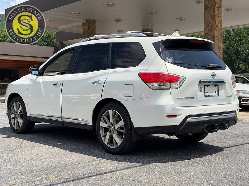 Used 2014 Nissan Pathfinder Platinum w/ Platinum Premium Package FWD image 4