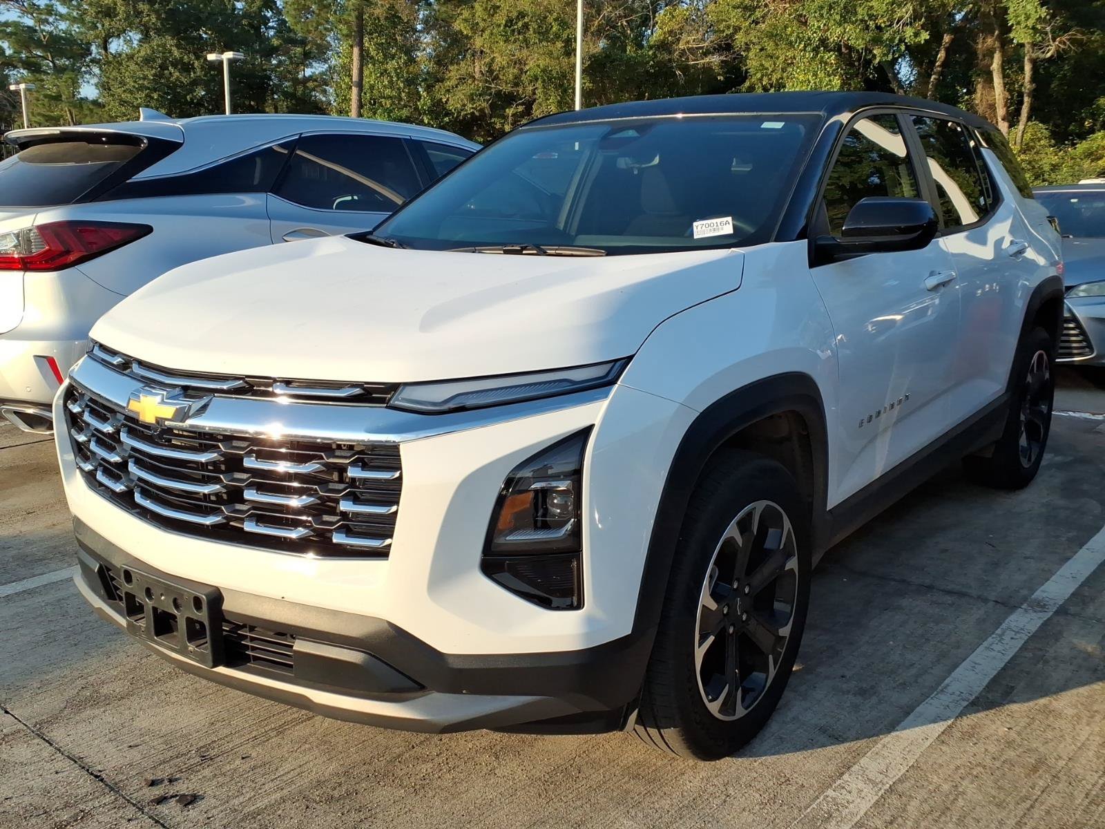 Used 2025 Chevrolet Equinox LT FWD image 4